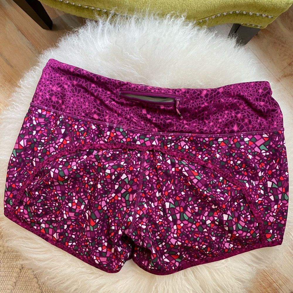 Lululemon Size 6 Multi-Colored Patterned Athletic… - image 2